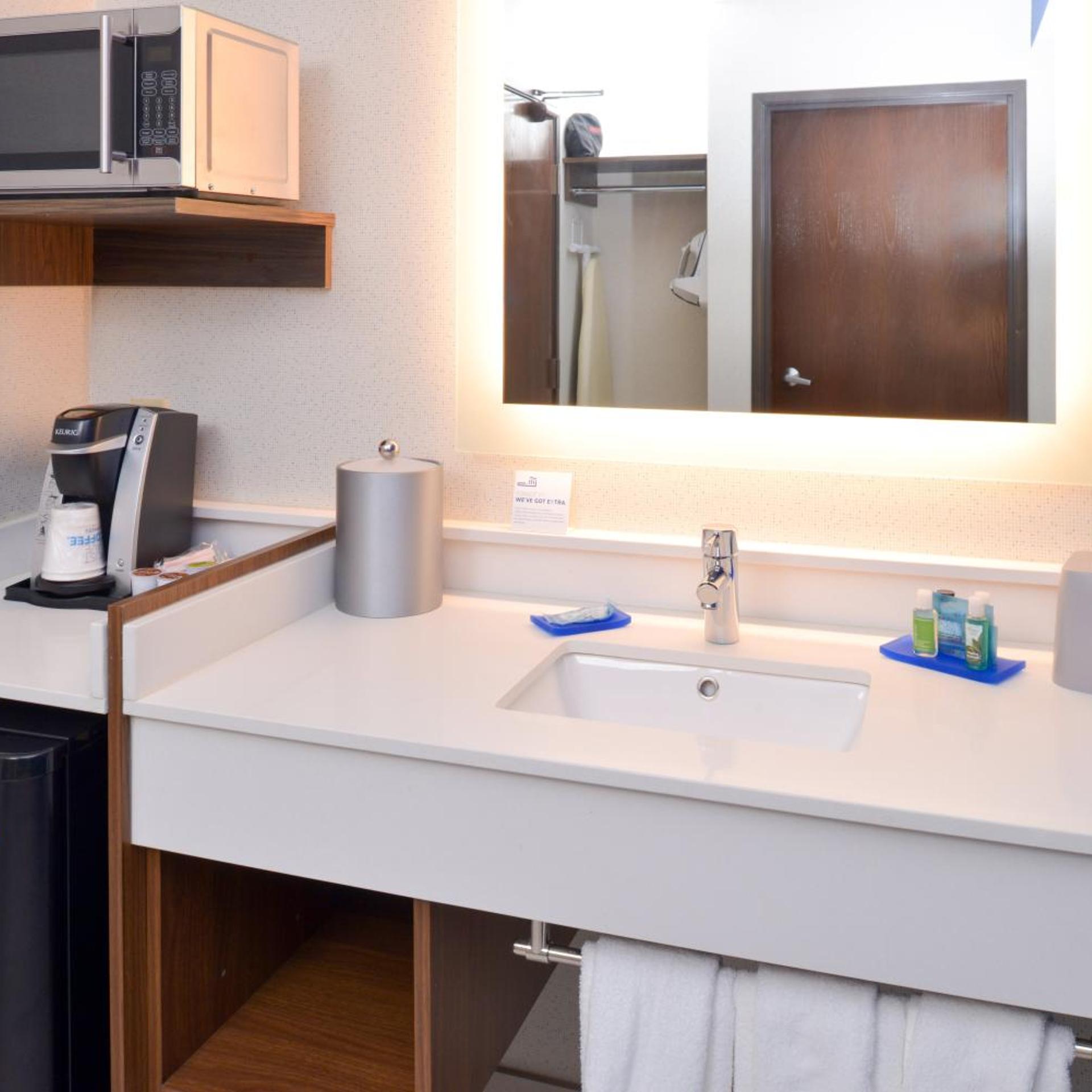 holiday inn express wixom by ihg
