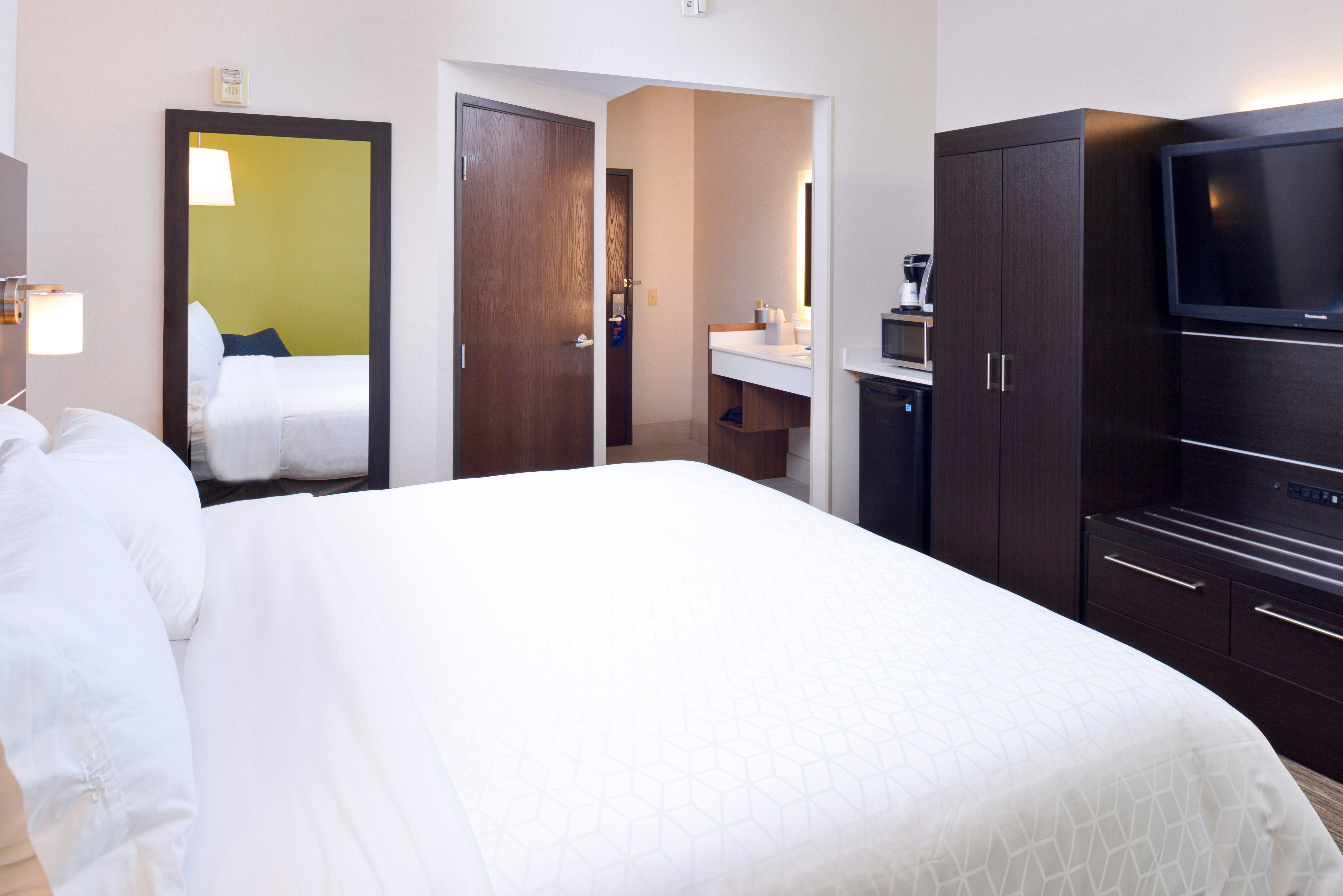 holiday inn express wixom by ihg