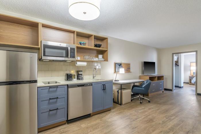 candlewood suites southfield detroit by ihg