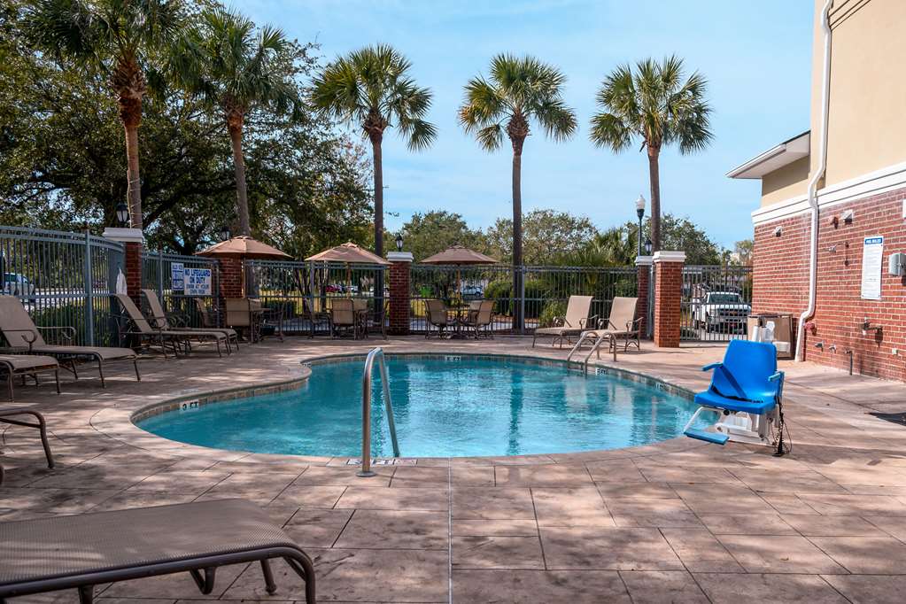 comfort inn and suites patriots point