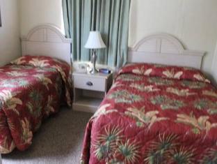 shoreline suites and cabana cottages