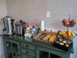 shoreline suites and cabana cottages