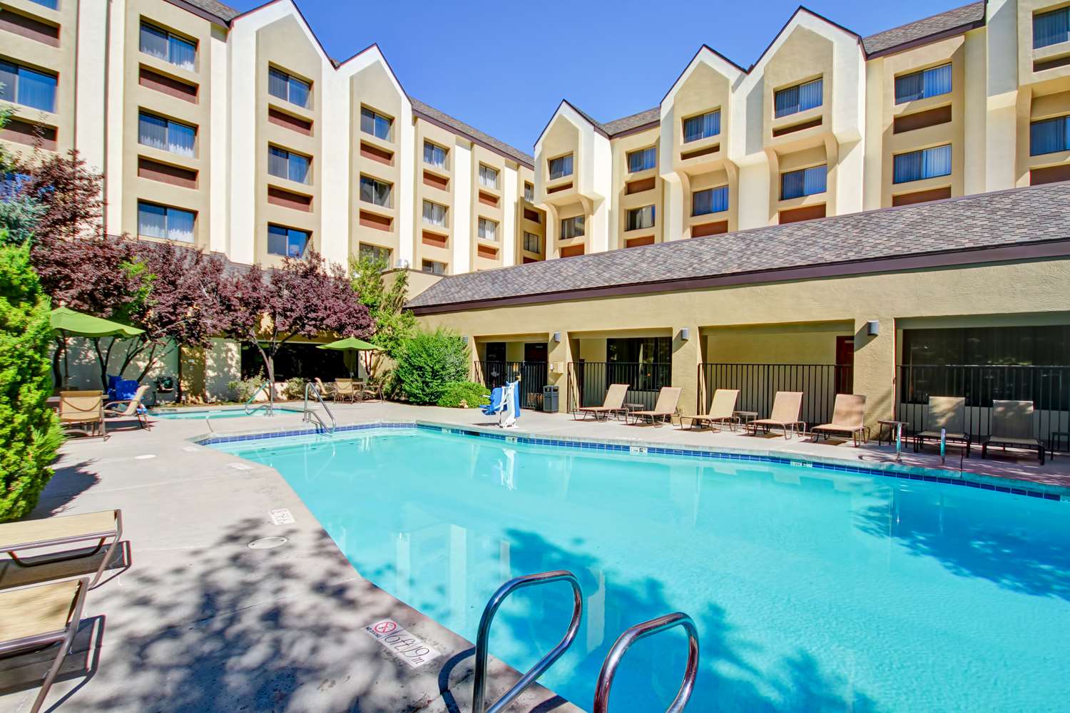doubletree by hilton hotel flagstaff