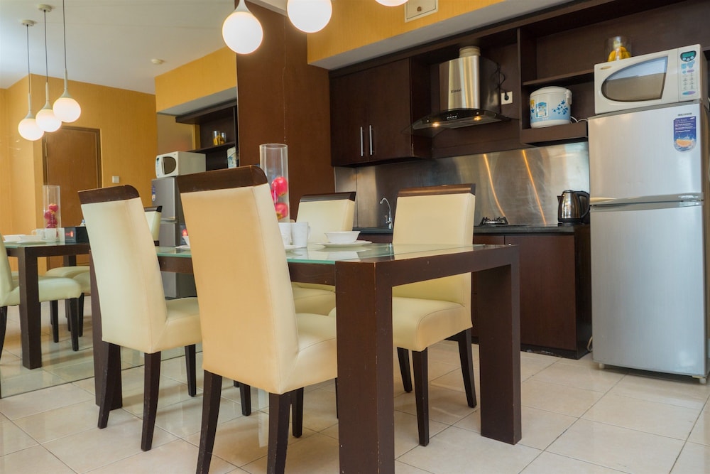 antique 3br at grand setiabudi apartment