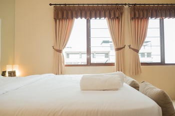 antique 3br at grand setiabudi apartment