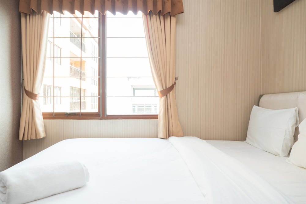 antique 3br at grand setiabudi apartment