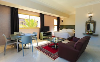 appart hotel amina resort and spa