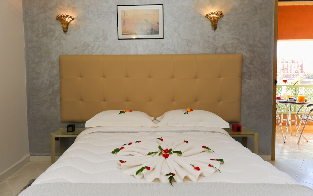 appart hotel amina resort and spa