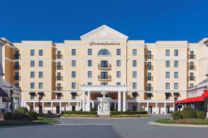 Hampton Inn & Suites Charlotte/South Park At Phillips Place,Mecklenburg County>>Charlotte,3 star