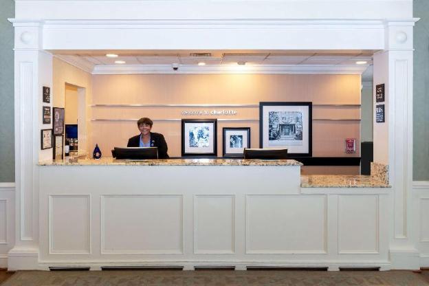 hampton inn and suites charlotte south park at phillips place