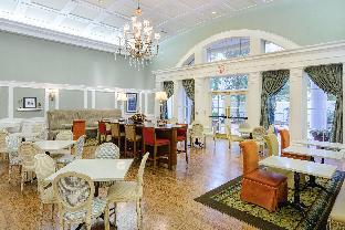 Hampton Inn & Suites Charlotte/South Park At Phillips Place,Mecklenburg County>>Charlotte,3 star