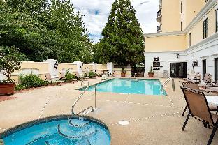 hampton inn and suites charlotte south park at phillips place