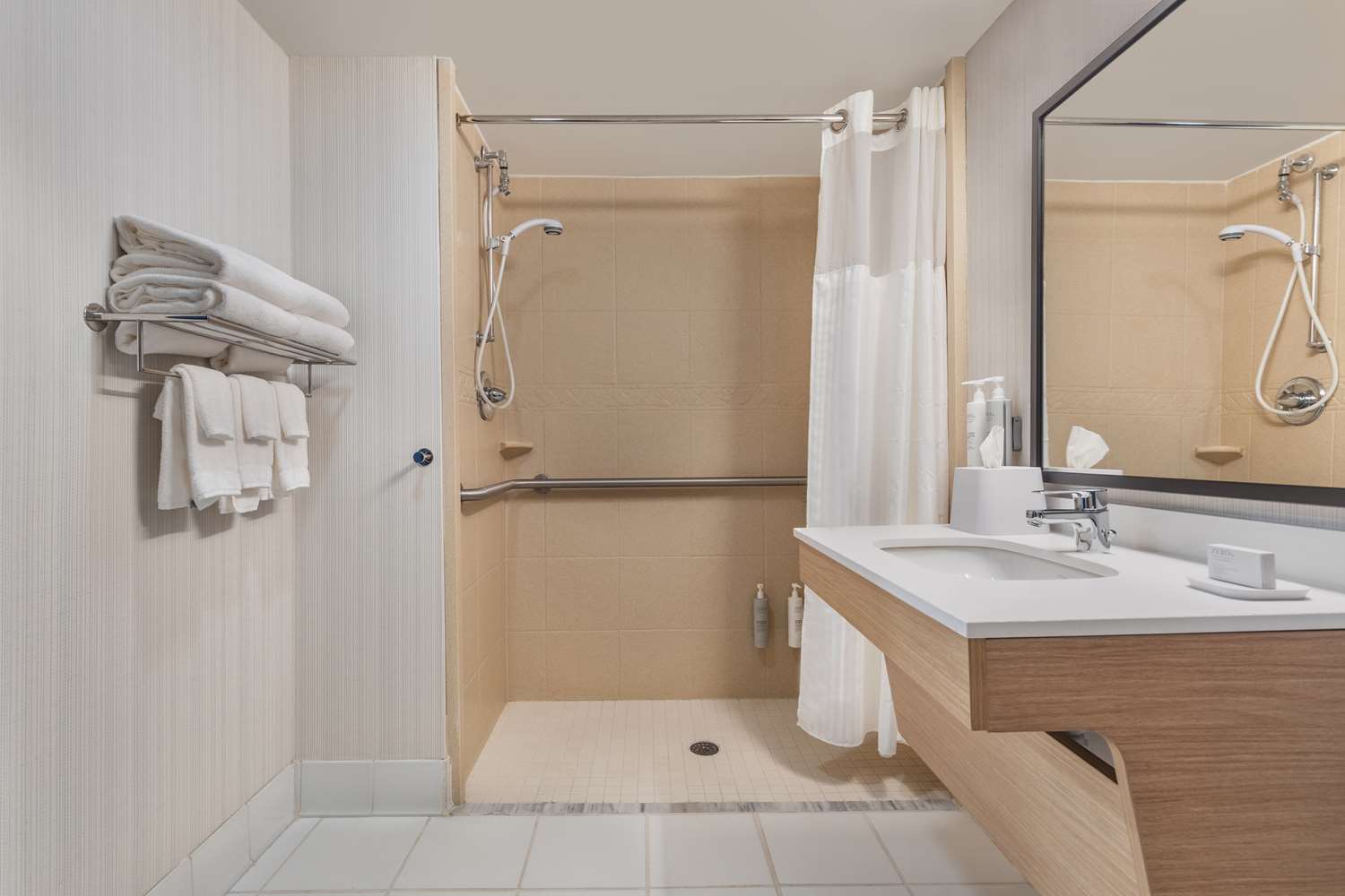 spark by hilton charlotte tyvola i 77