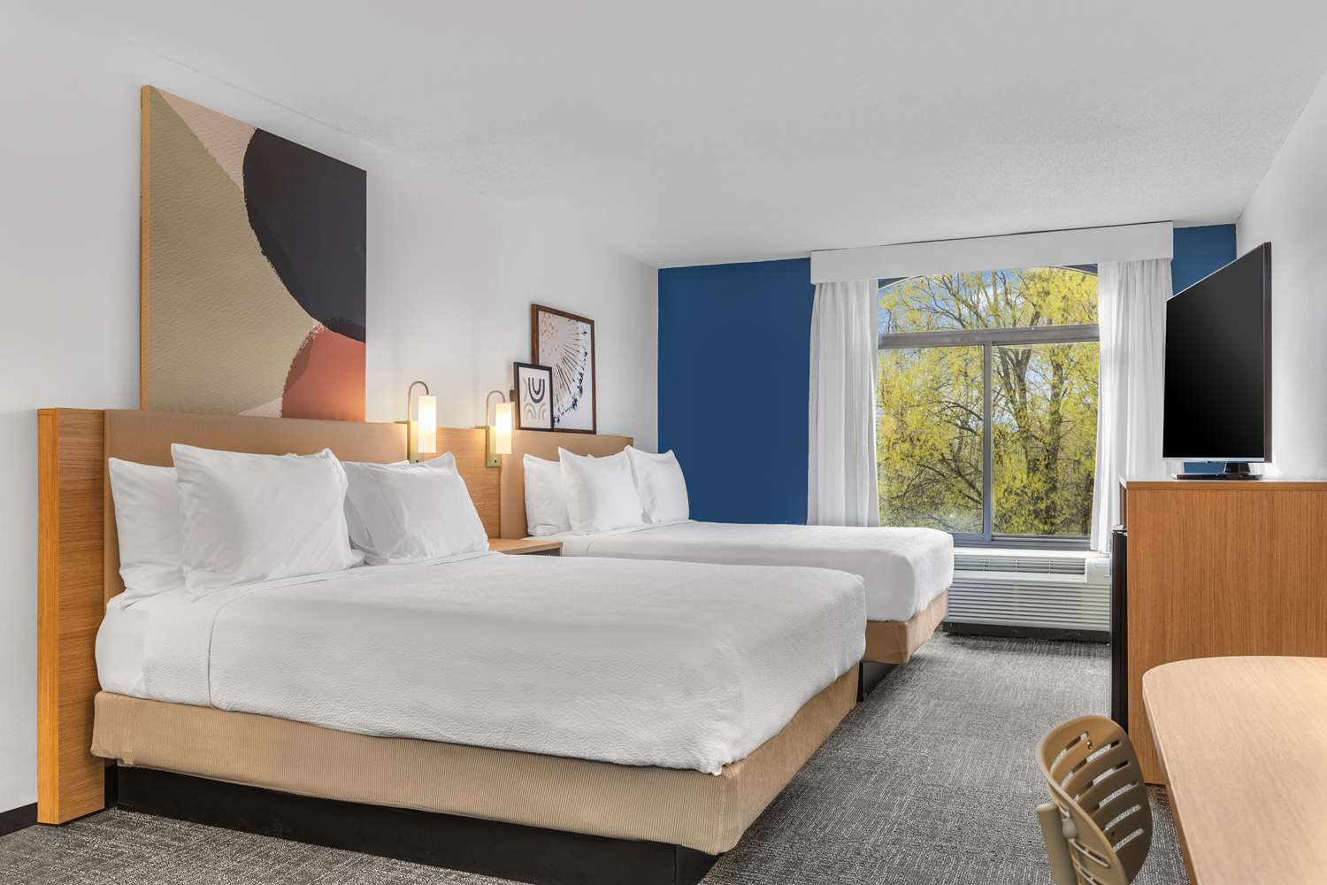 spark by hilton charlotte tyvola i 77