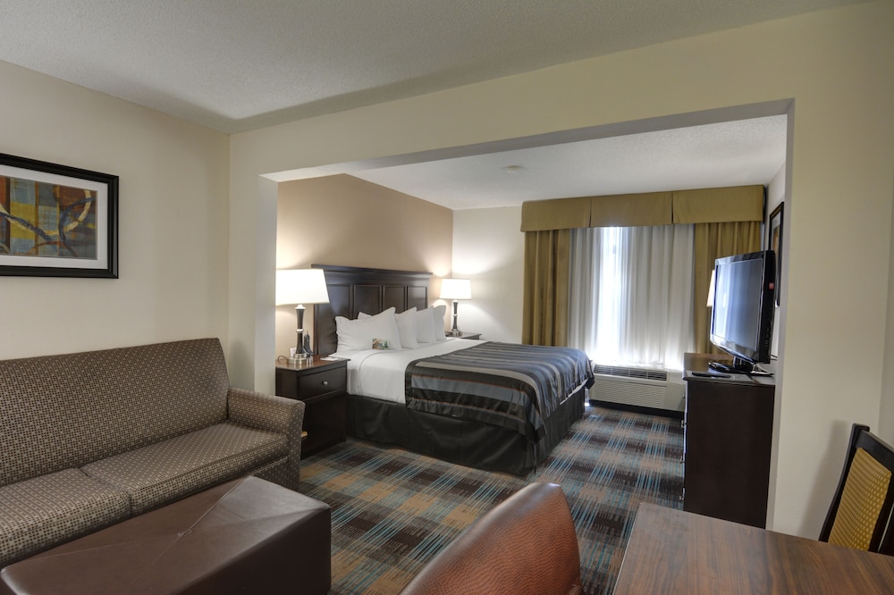 spark by hilton charlotte tyvola i 77