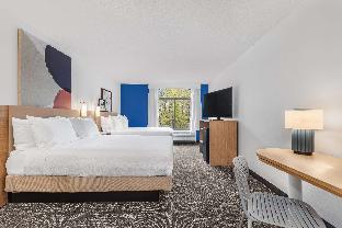 spark by hilton charlotte tyvola i 77