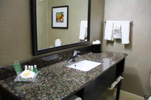 holiday inn charlotte university executive park by ihg