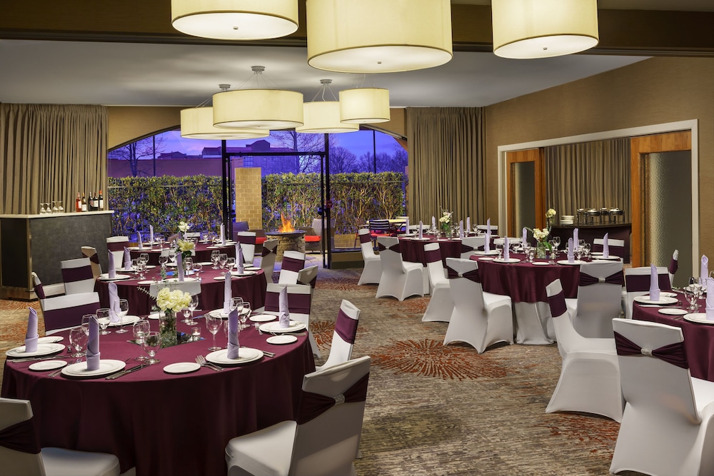 holiday inn charlotte university executive park by ihg