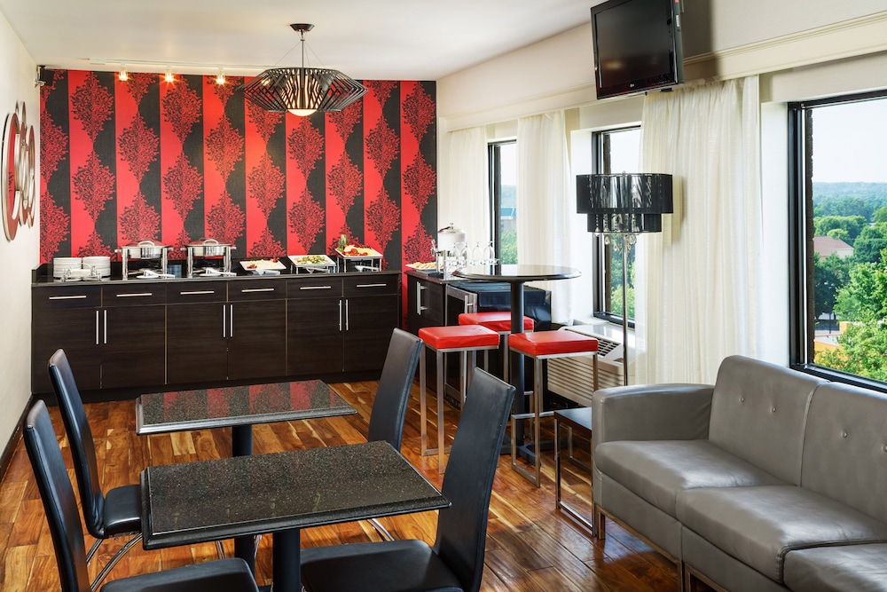 holiday inn charlotte university executive park by ihg