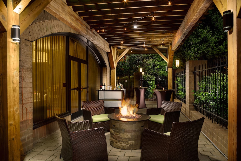 holiday inn charlotte university executive park by ihg