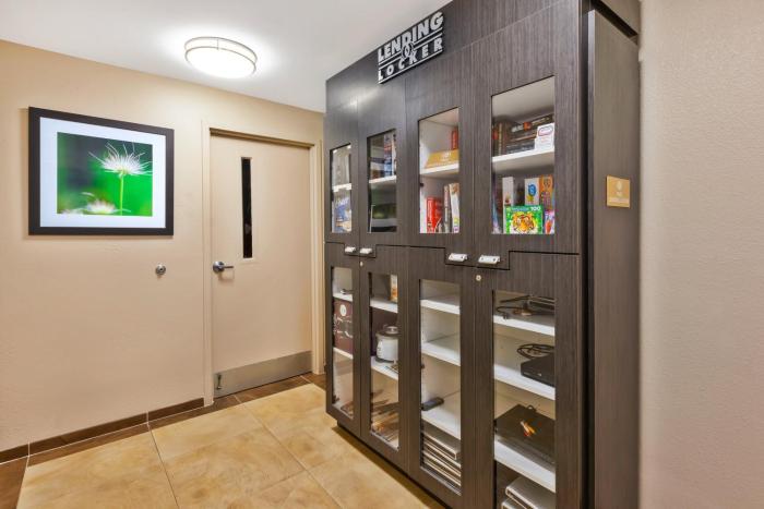 candlewood suites huntersville by ihg
