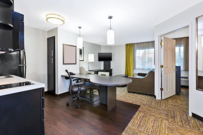 candlewood suites huntersville by ihg
