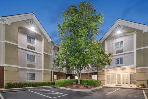 candlewood suites huntersville by ihg