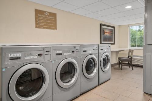 candlewood suites huntersville by ihg