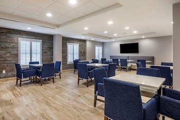 comfort suites near birkdale village huntersville