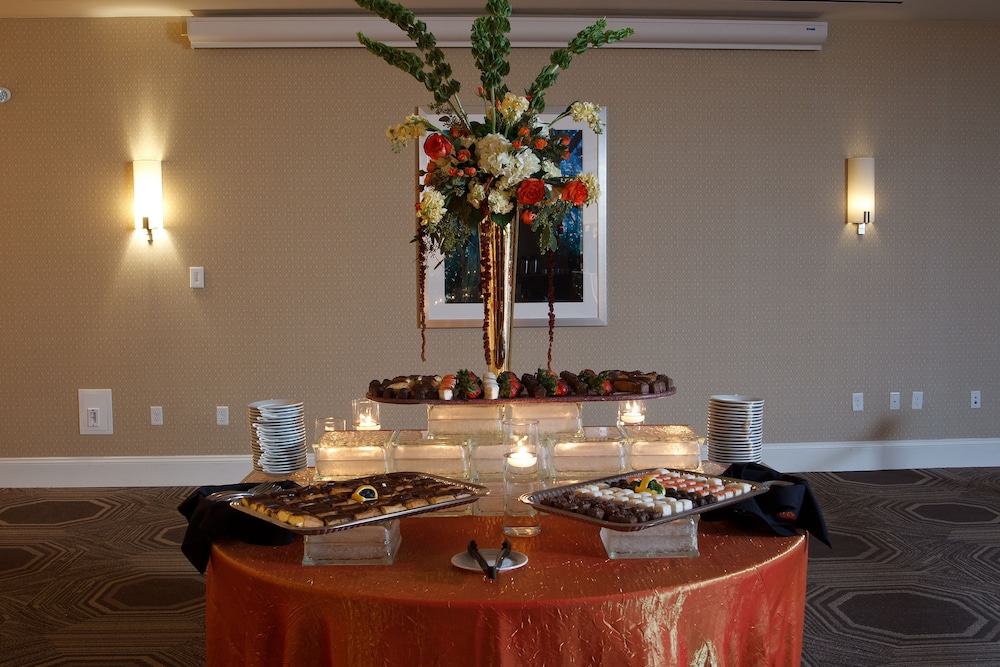 holiday inn charlotte airport by ihg