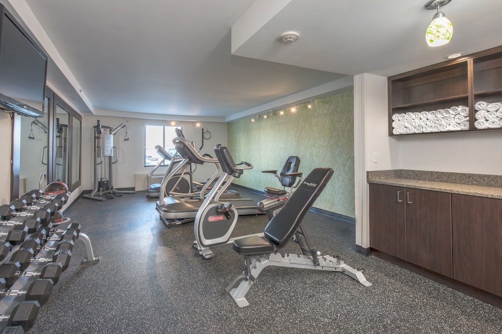 holiday inn charlotte airport by ihg
