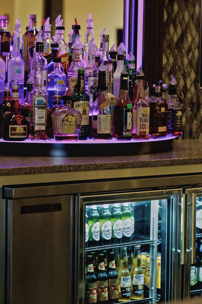 holiday inn charlotte airport by ihg