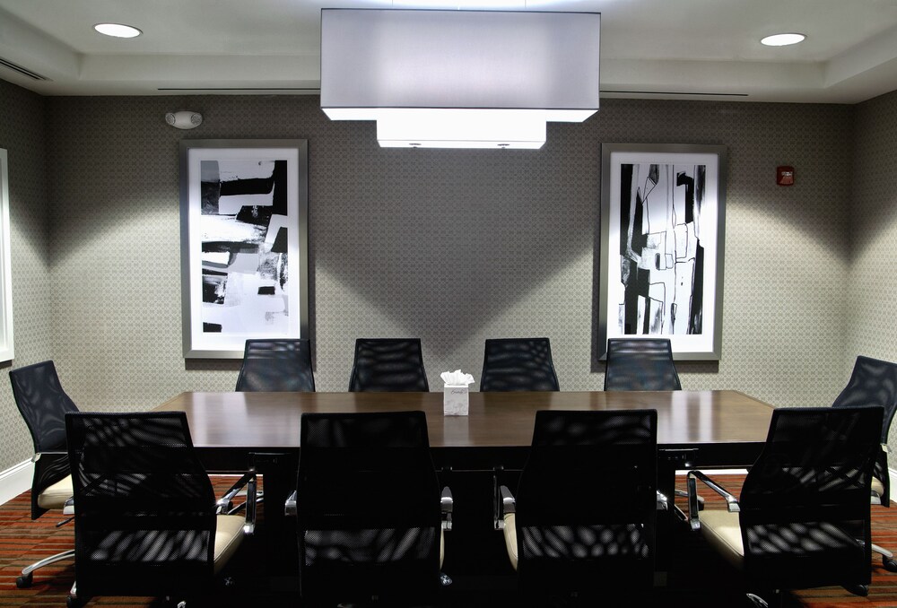 holiday inn charlotte airport by ihg