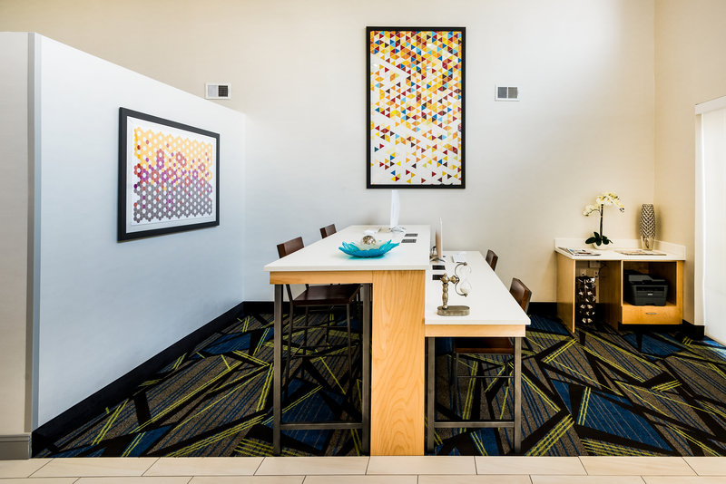 holiday inn express and suites charlotte arpt belmont by ihg