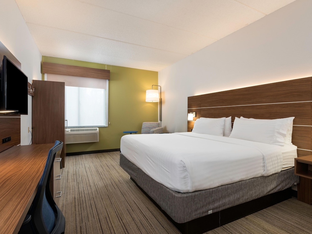 holiday inn express and suites charlotte arpt belmont by ihg