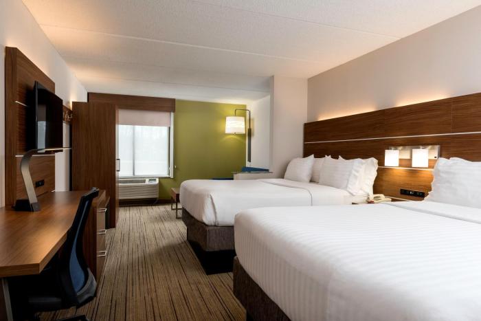 holiday inn express and suites charlotte arpt belmont by ihg