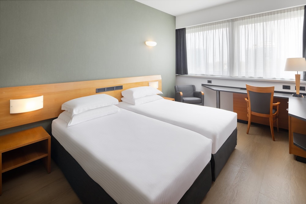 crowne plaza milan linate by ihg