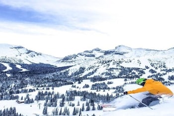 sunshine mountain lodge