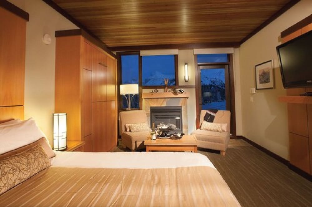 sunshine mountain lodge