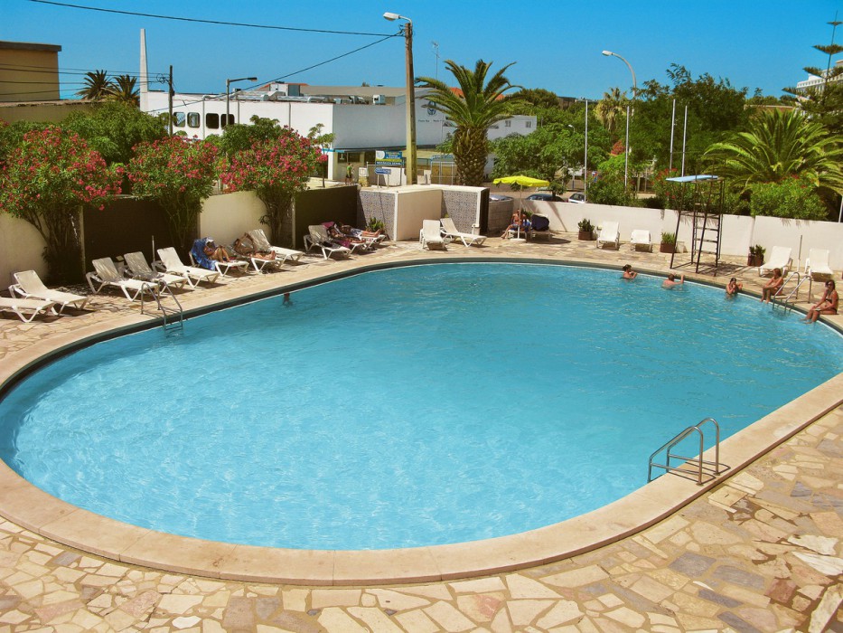 carcavelos beach hotel
