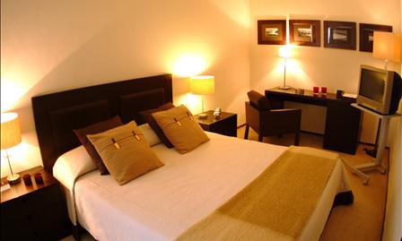 carcavelos beach hotel