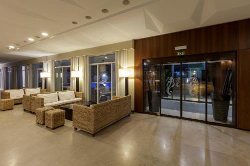 carcavelos beach hotel