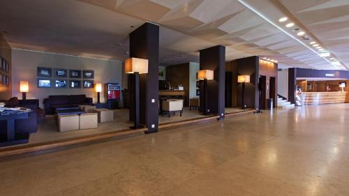 carcavelos beach hotel