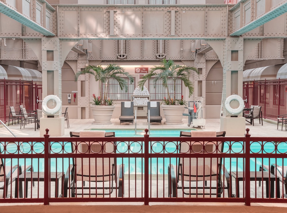 crowne plaza indianapolis dwtn union stn by ihg