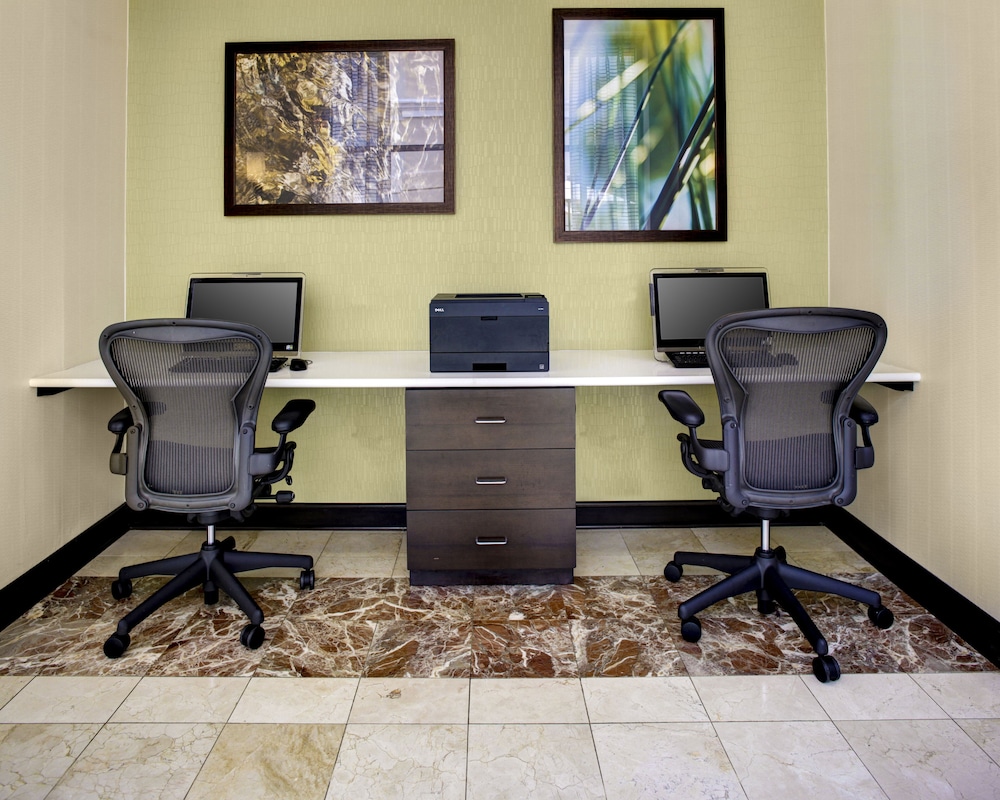 holiday inn indianapolis carmel by ihg
