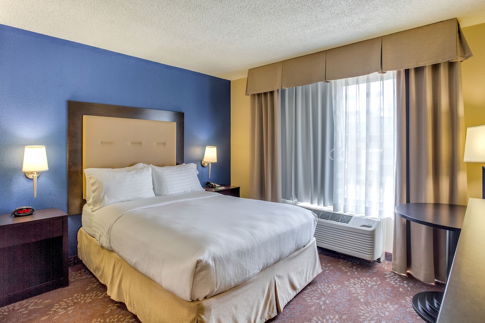 holiday inn indianapolis carmel by ihg