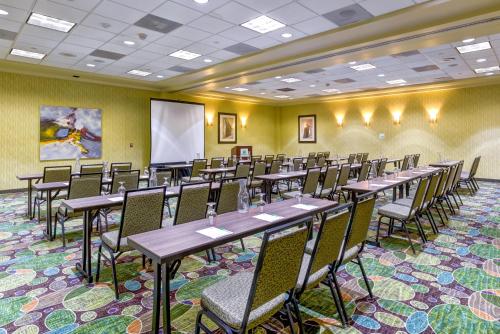holiday inn indianapolis carmel by ihg