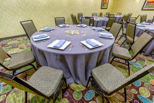 holiday inn indianapolis carmel by ihg