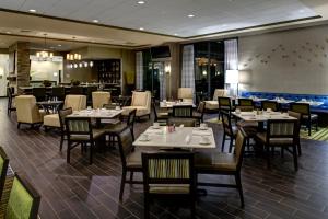 holiday inn indianapolis carmel by ihg