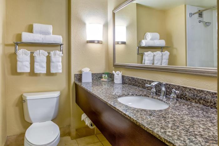 holiday inn indianapolis carmel by ihg